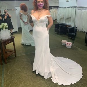 J’adore Crêpe wedding dress